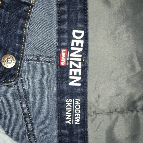 Denizen By Levi’s Women’s Modern Skinny Jeans - Picture 2 of 7